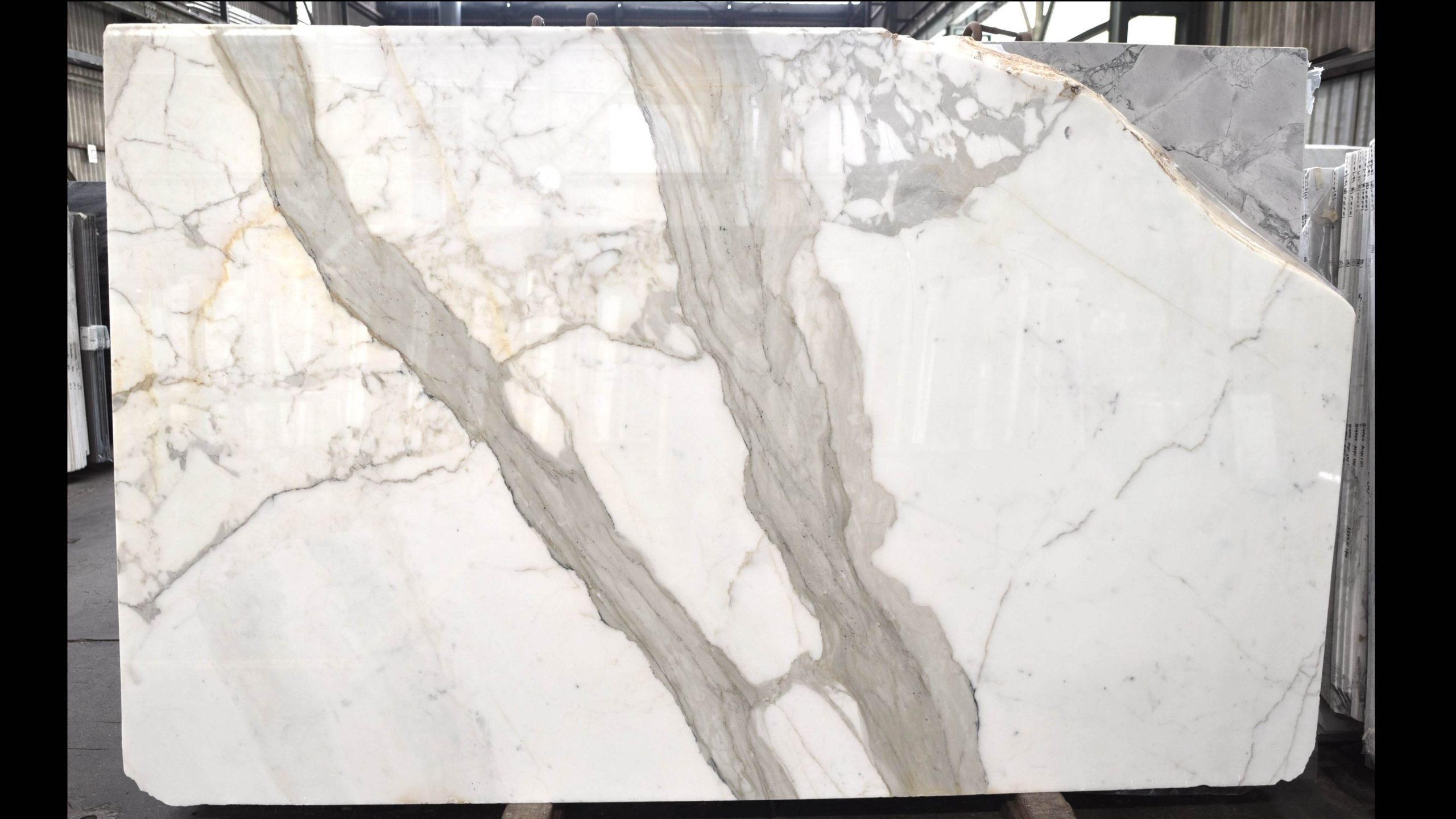 Calacatta Slabs - Image 2