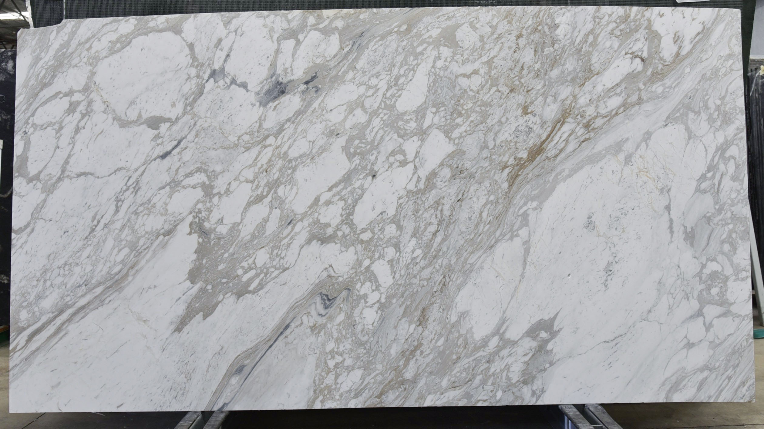 Calacatta Pazza Slabs - Image 2