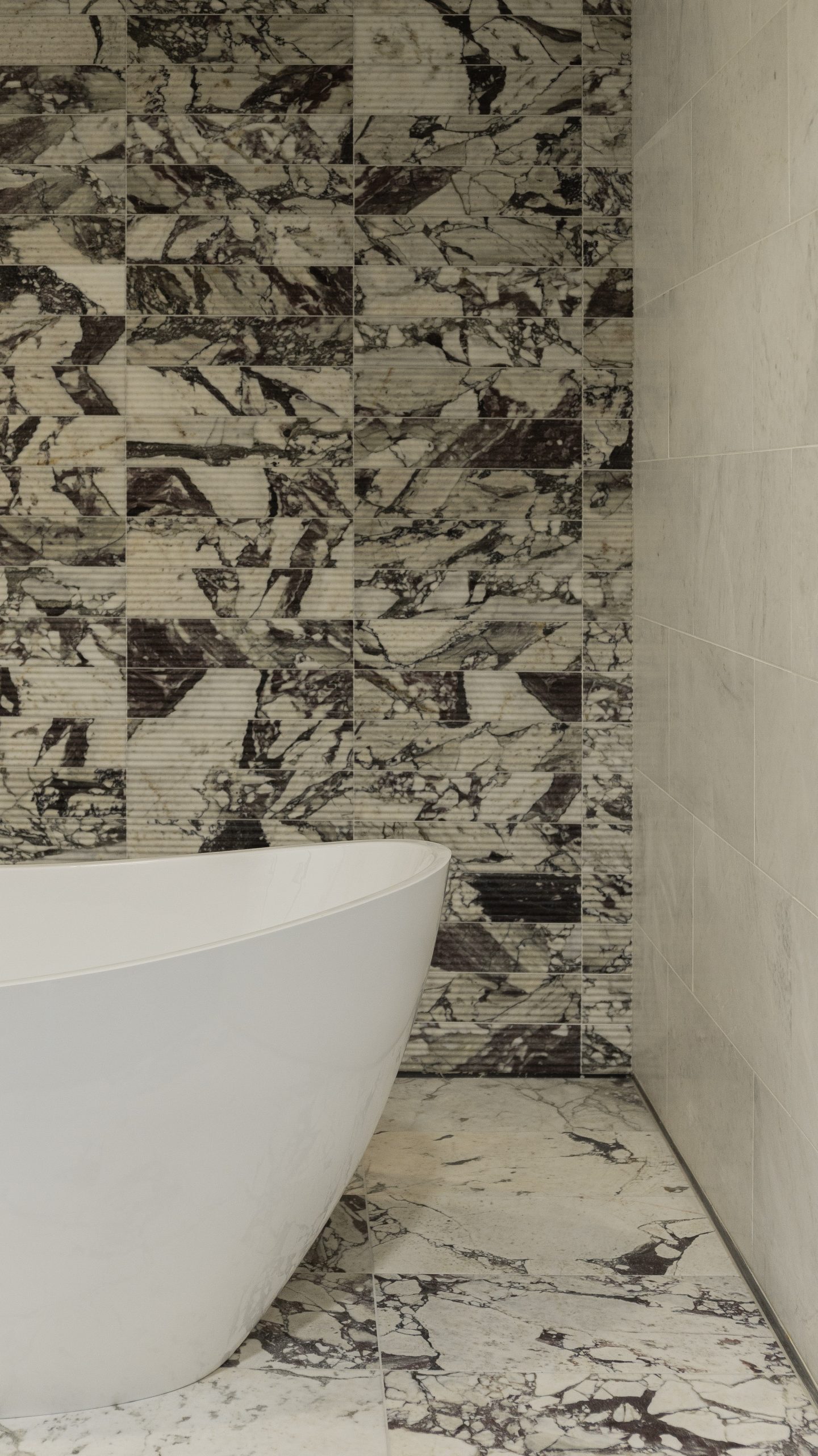 Calacatta Viola Slabs - Image 3
