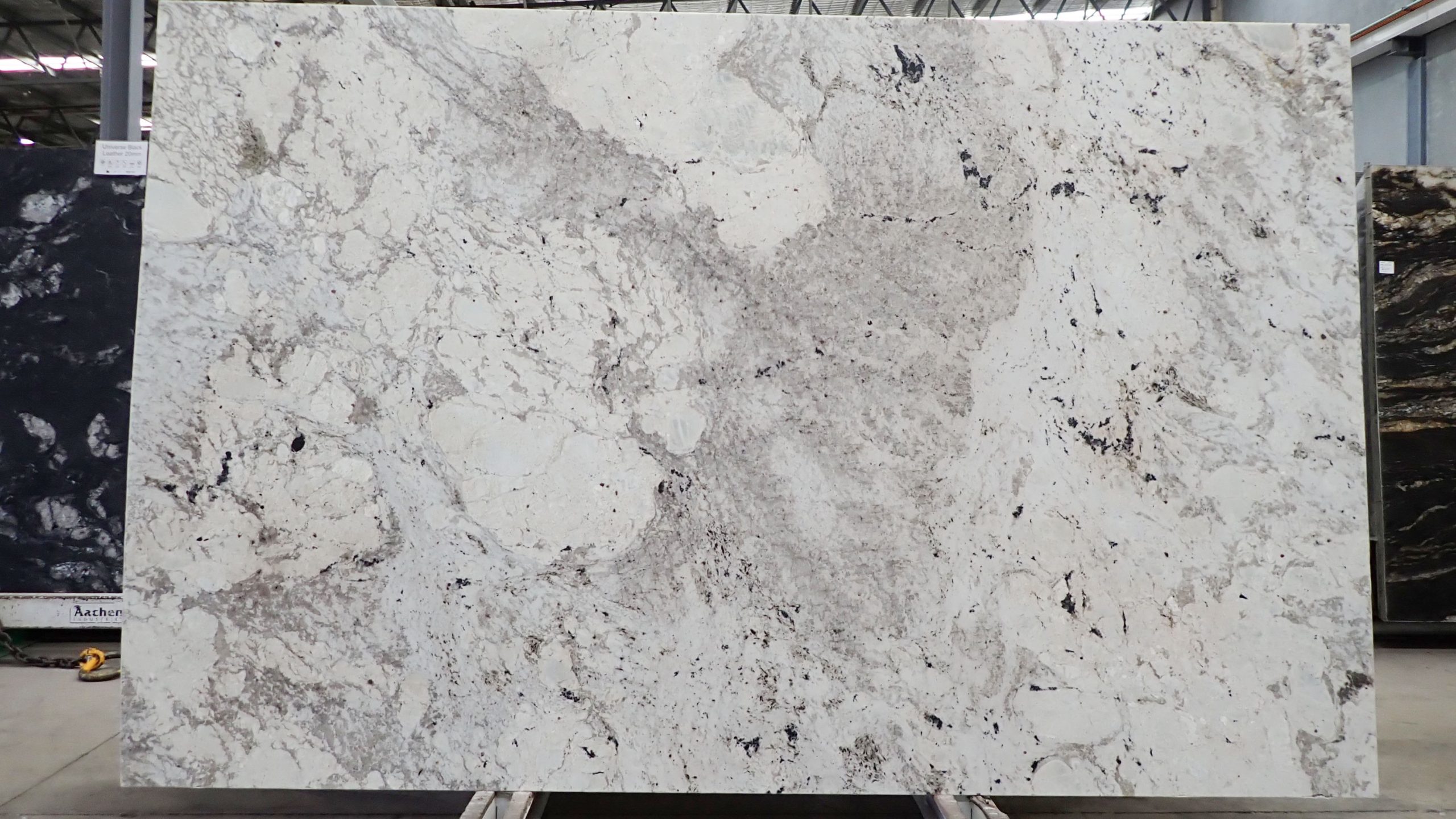 Cloud White Slabs - Image 2